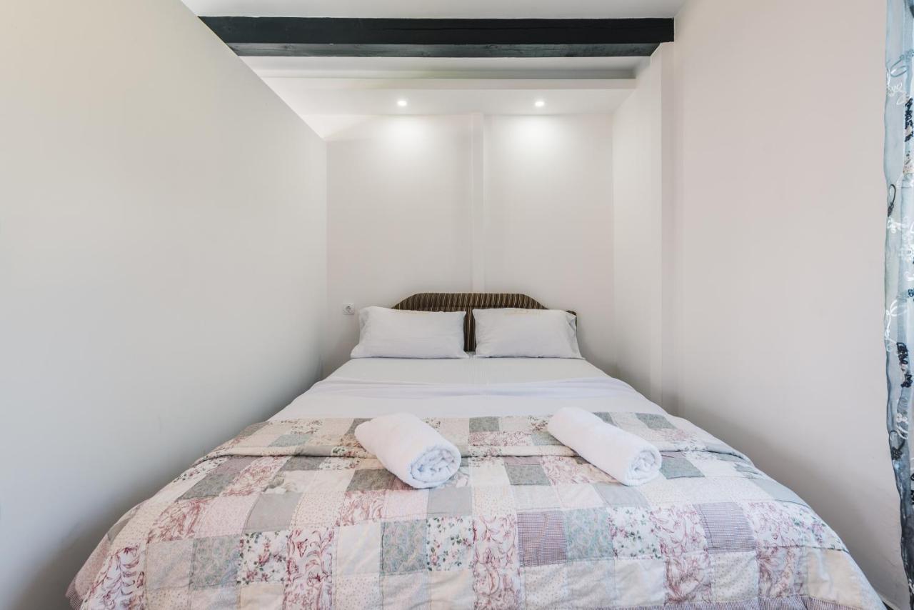 Christopher'S Apartments 울친 외부 사진
